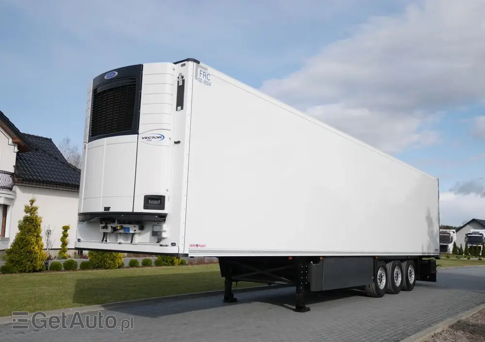 SCHMITZ CARGOBULL CARRIER VECTOR  4170 MTH Stan Idealny 
