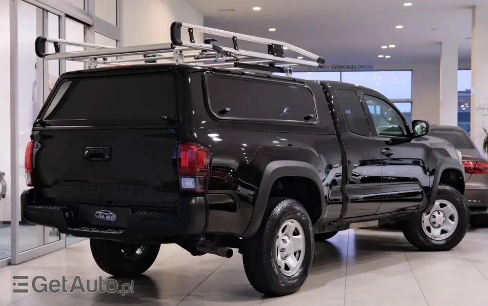 TOYOTA Tacoma 