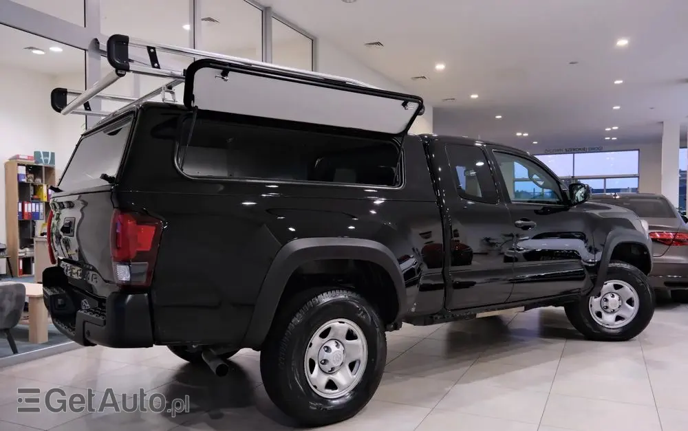 TOYOTA Tacoma 