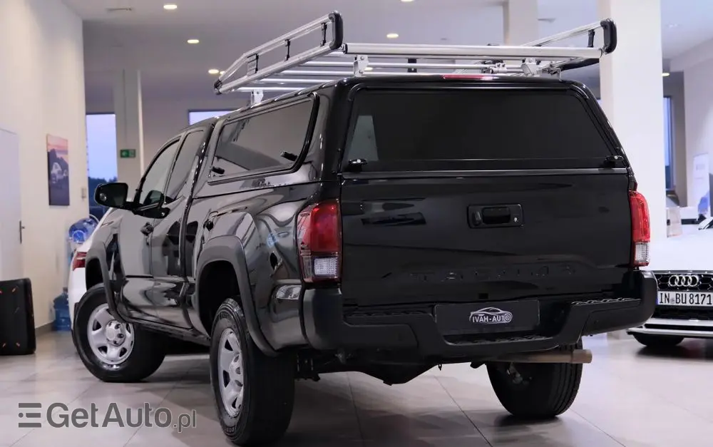 TOYOTA Tacoma 