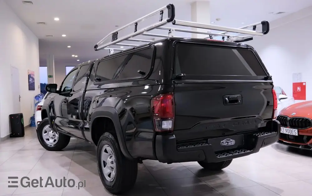 TOYOTA Tacoma 