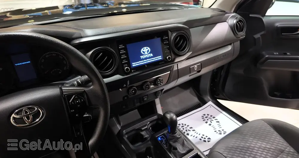 TOYOTA Tacoma 