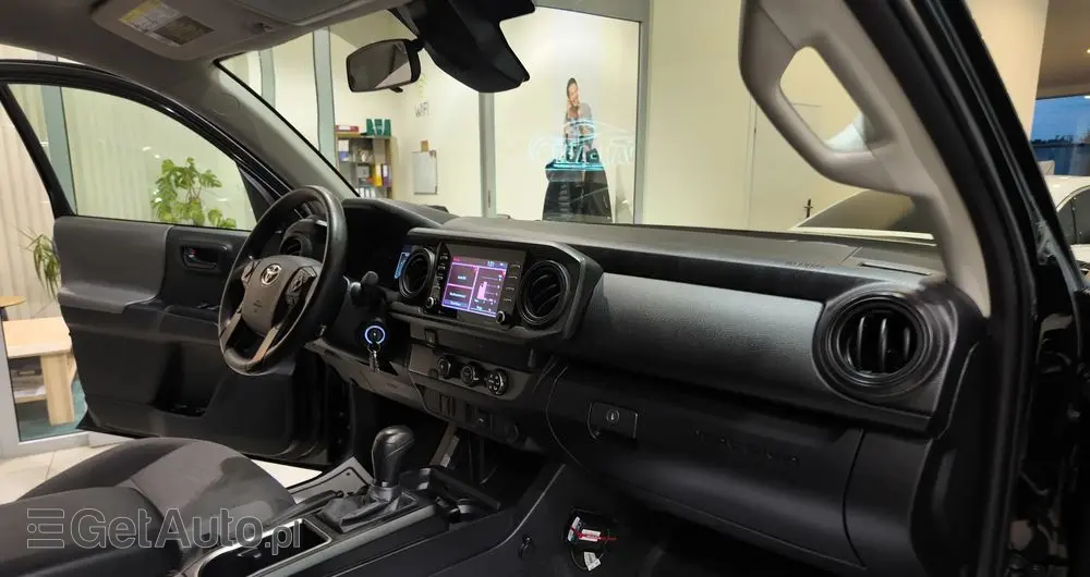 TOYOTA Tacoma 
