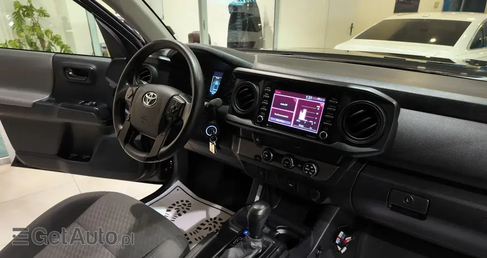 TOYOTA Tacoma 