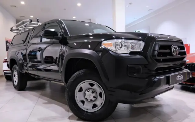 TOYOTA Tacoma 