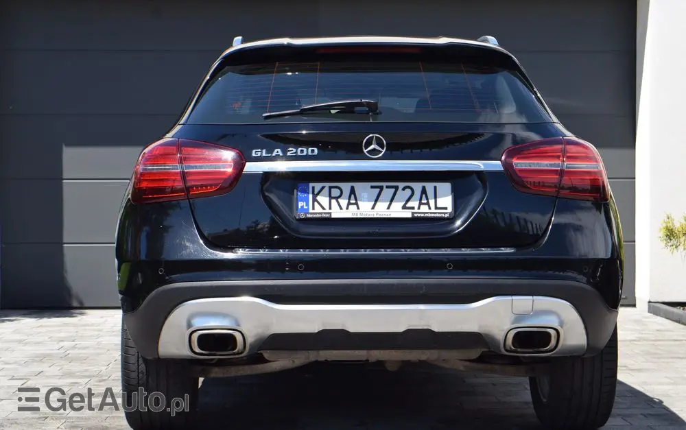 MERCEDES-BENZ GLA 200 7G-DCT Style