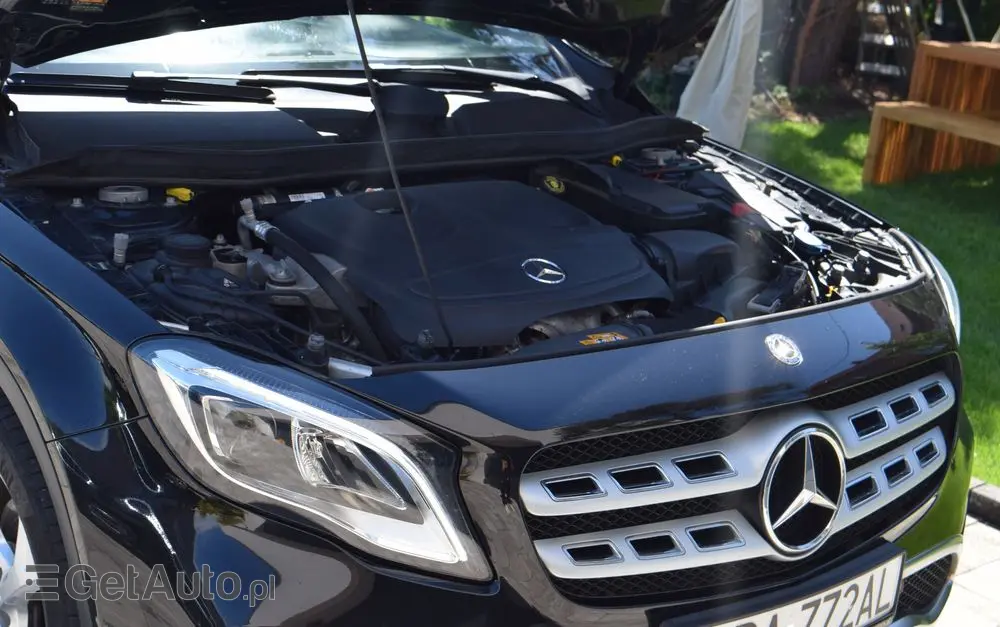 MERCEDES-BENZ GLA 200 7G-DCT Style