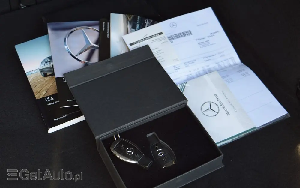MERCEDES-BENZ GLA 200 7G-DCT Style