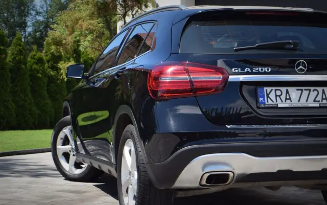 MERCEDES-BENZ GLA 200 7G-DCT Style