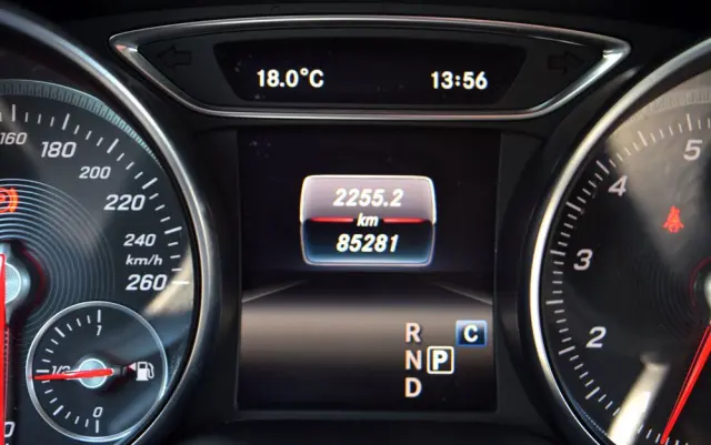 MERCEDES-BENZ GLA 200 7G-DCT Style