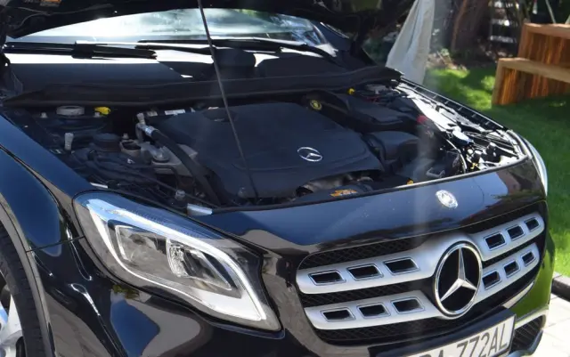 MERCEDES-BENZ GLA 200 7G-DCT Style