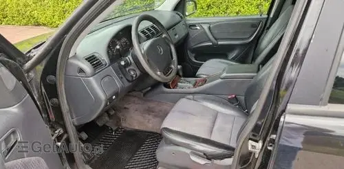 MERCEDES-BENZ ML 