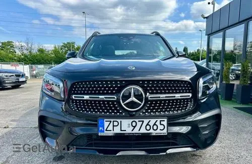 MERCEDES-BENZ GLB 