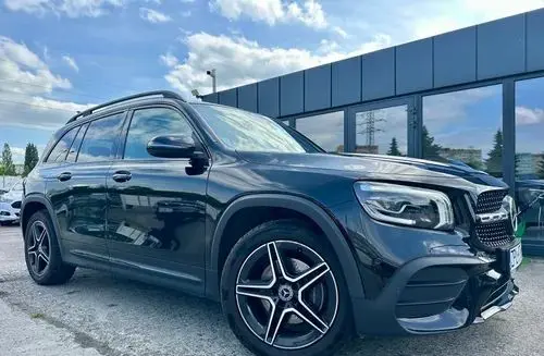 MERCEDES-BENZ GLB 