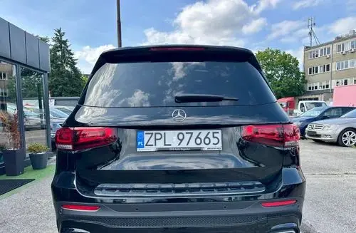 MERCEDES-BENZ GLB 