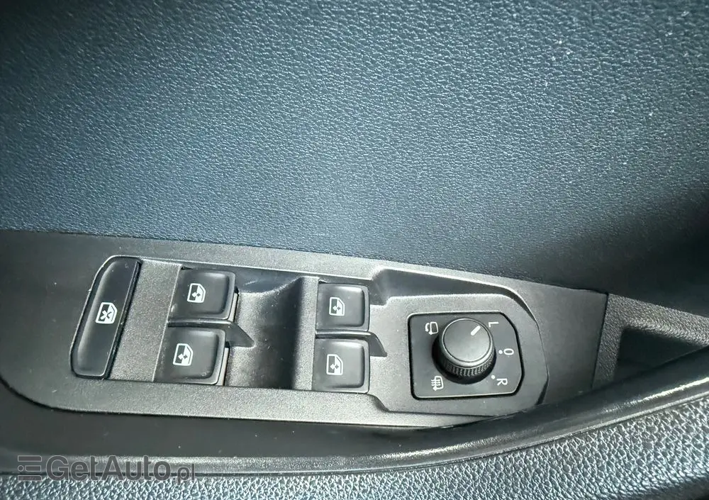 SKODA Karoq 1.5 TSI ACT 4x2 Sportline DSG