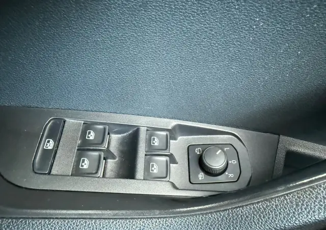 SKODA Karoq 1.5 TSI ACT 4x2 Sportline DSG