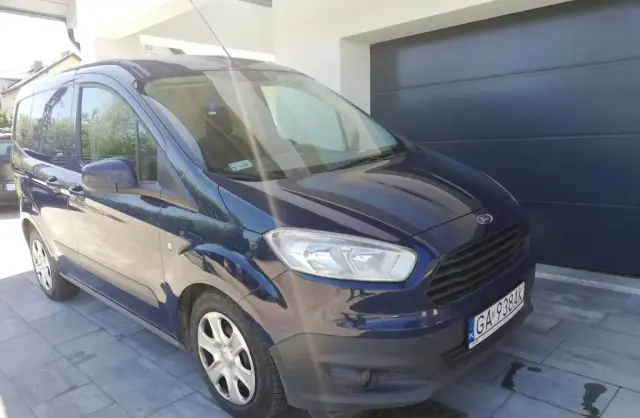 FORD Courier 