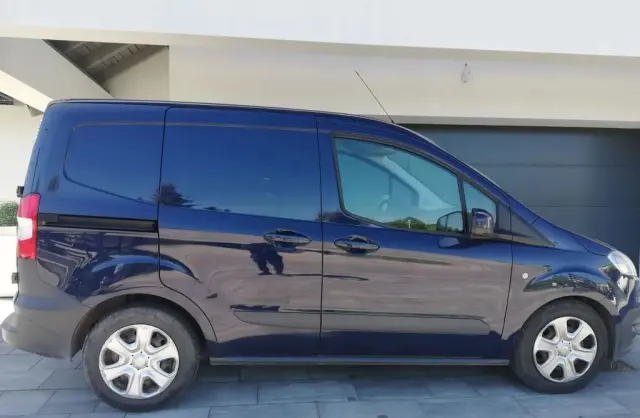 FORD Courier 