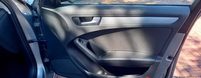 AUDI A4 2.0 TDI (143 KM)