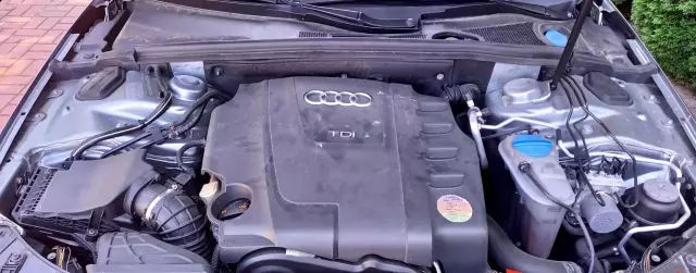 AUDI A4 2.0 TDI (143 KM)