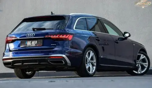 AUDI A4 