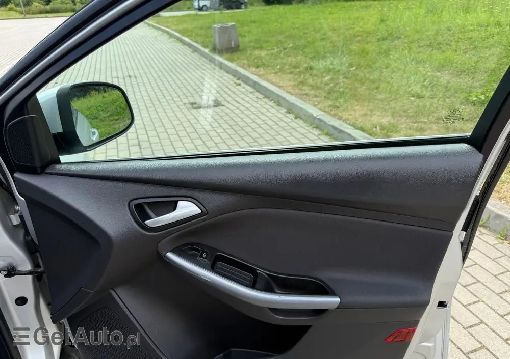 FORD Focus 1.0 EcoBoost Start-Stopp-System Titanium