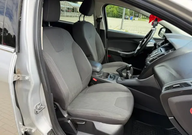 FORD Focus 1.0 EcoBoost Start-Stopp-System Titanium