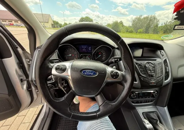 FORD Focus 1.0 EcoBoost Start-Stopp-System Titanium