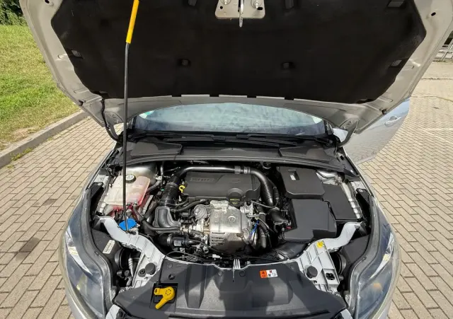 FORD Focus 1.0 EcoBoost Start-Stopp-System Titanium