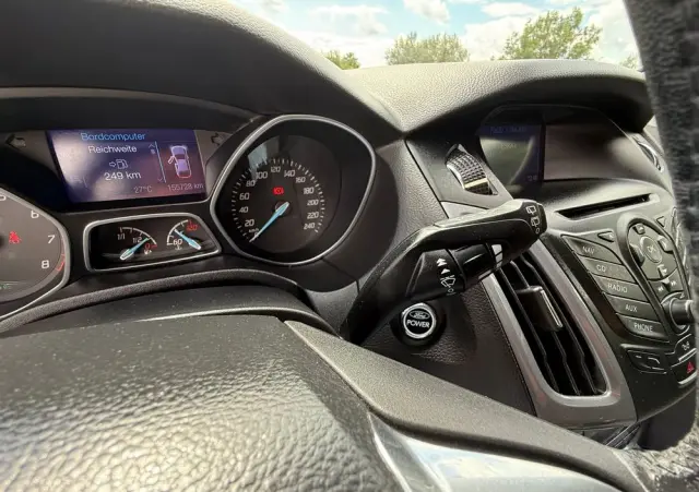 FORD Focus 1.0 EcoBoost Start-Stopp-System Titanium