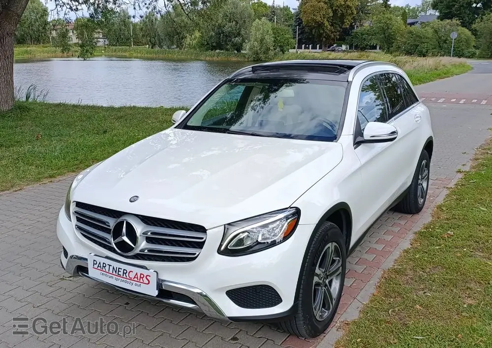 MERCEDES-BENZ GLC 300 4Matic 9G-TRONIC Edition 1