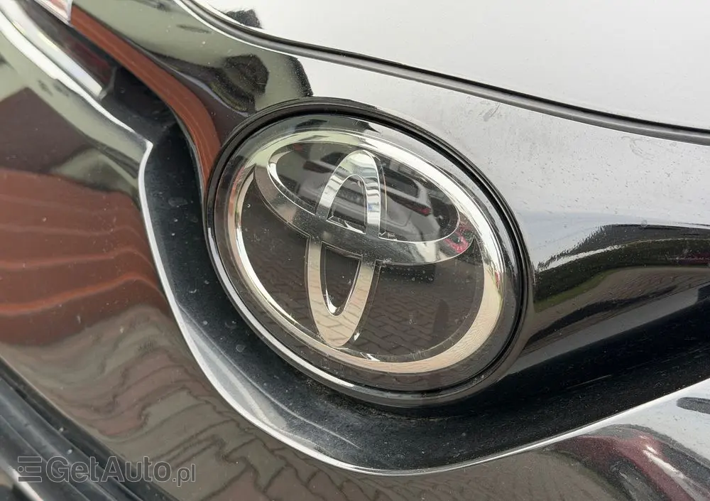 TOYOTA C-HR 1.2 Turbo Team Deutschland