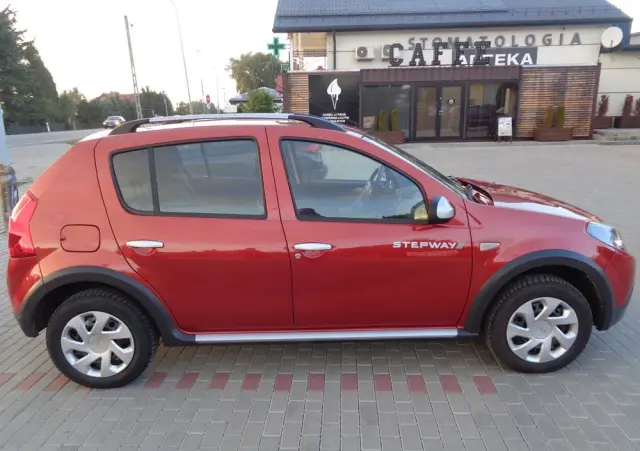 DACIA Sandero Stepway 1.6