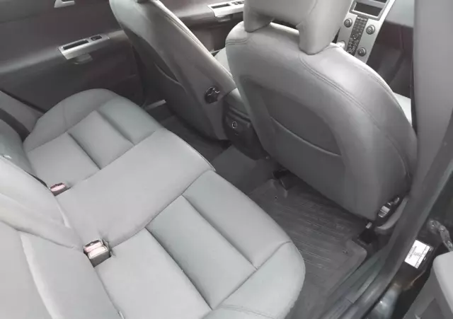 VOLVO V50 1.8 Kinetic