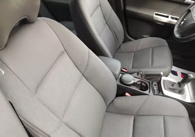 VOLVO V50 1.8 Kinetic