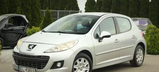 PEUGEOT 207 
