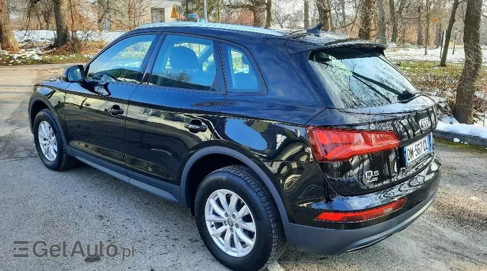 AUDI Q5 2.0 TDI quattro sport
