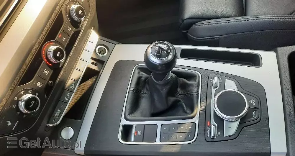 AUDI Q5 2.0 TDI quattro sport