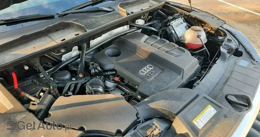 AUDI Q5 2.0 TDI quattro sport