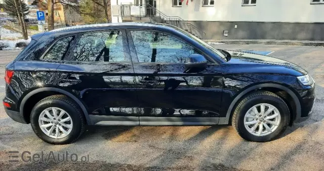 AUDI Q5 2.0 TDI quattro sport