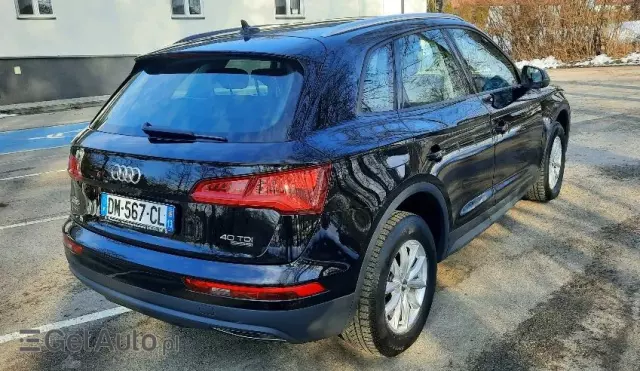 AUDI Q5 2.0 TDI quattro sport