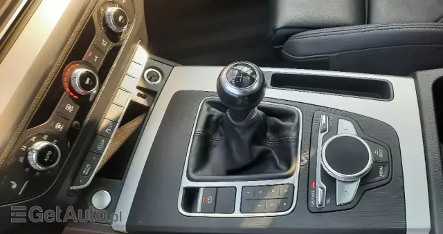 AUDI Q5 2.0 TDI quattro sport