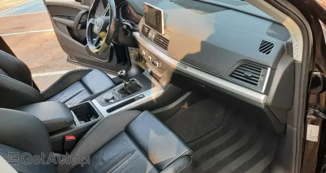AUDI Q5 2.0 TDI quattro sport
