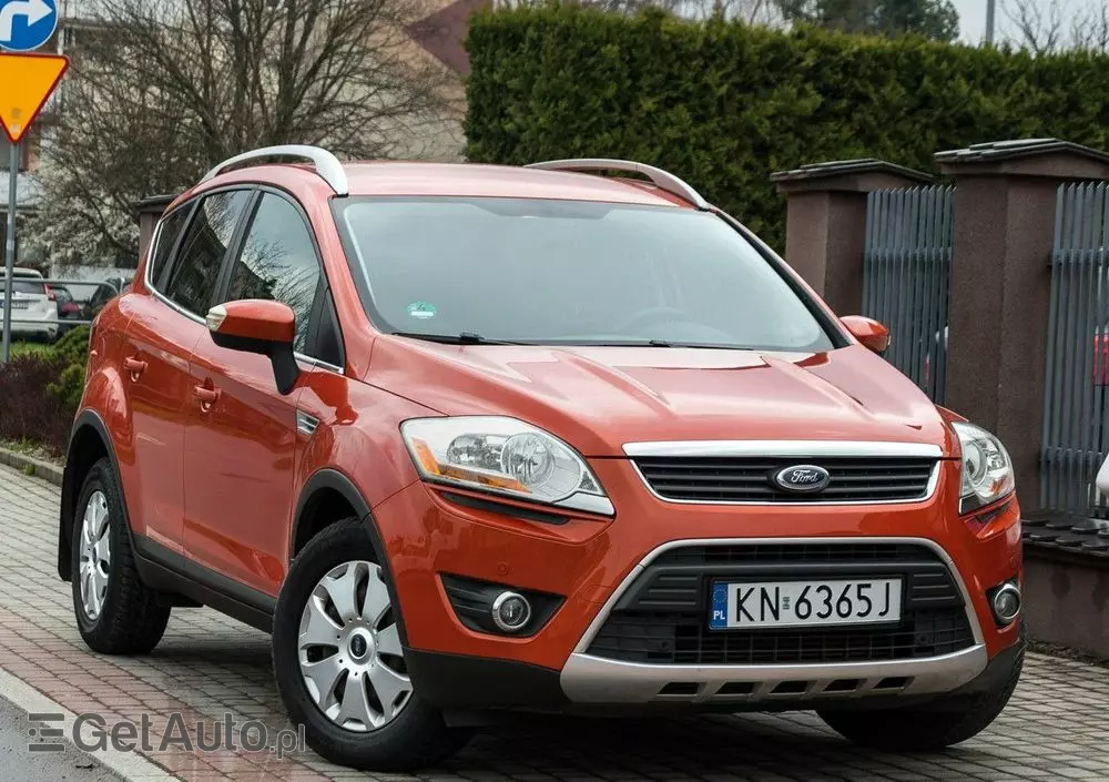 FORD Kuga 2.0 TDCi 2x4 Titanium