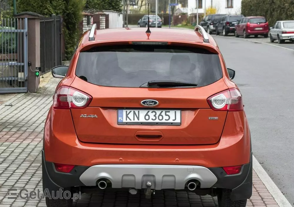 FORD Kuga 2.0 TDCi 2x4 Titanium