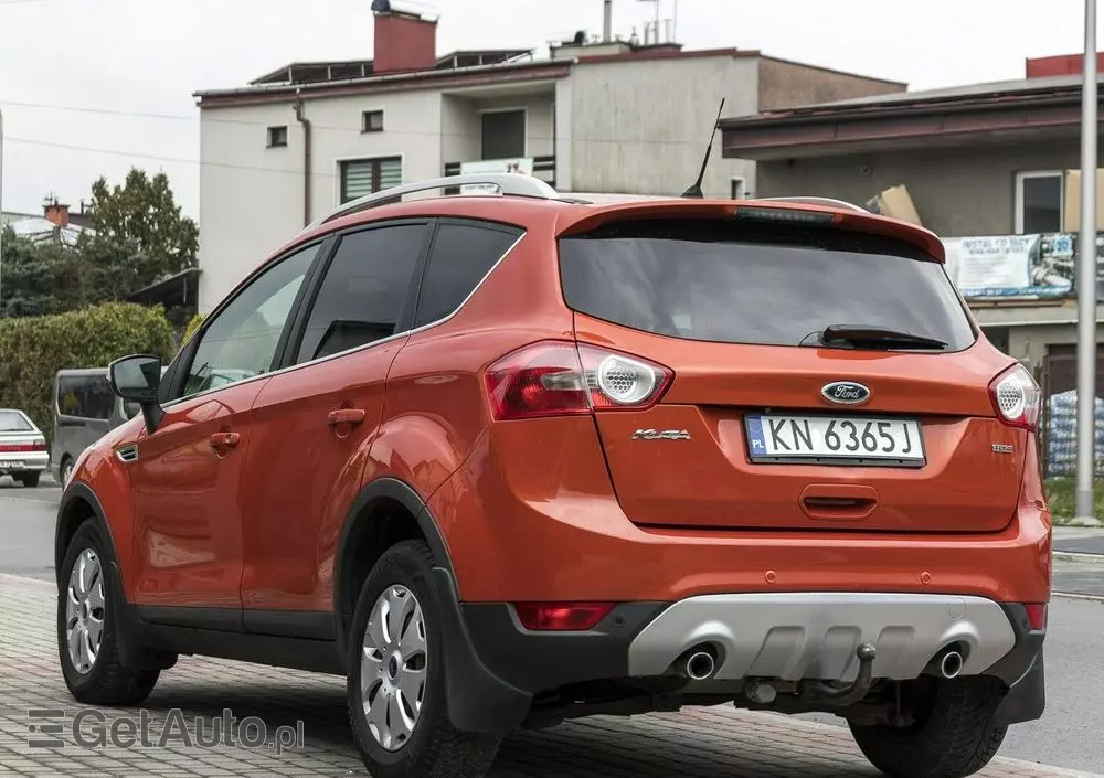 FORD Kuga 2.0 TDCi 2x4 Titanium