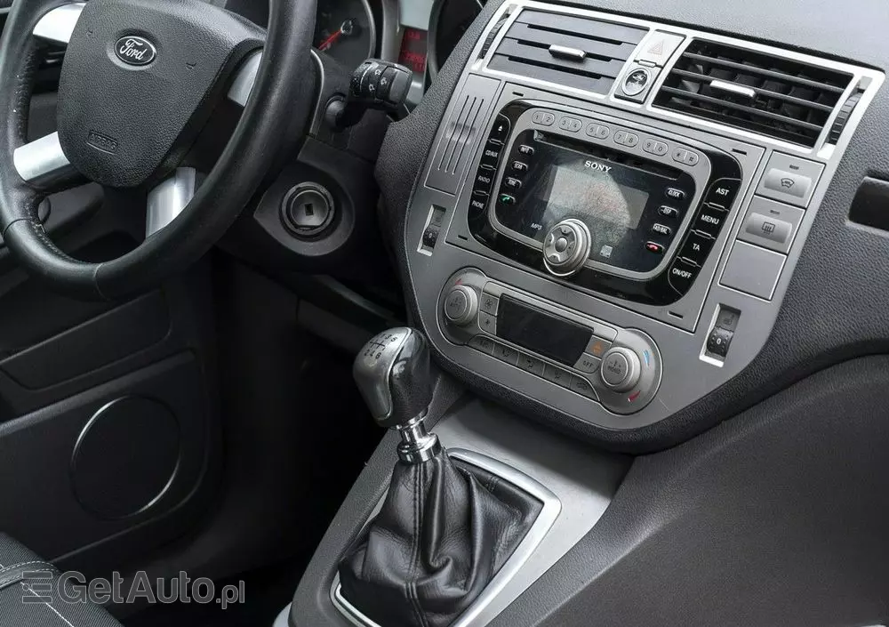 FORD Kuga 2.0 TDCi 2x4 Titanium