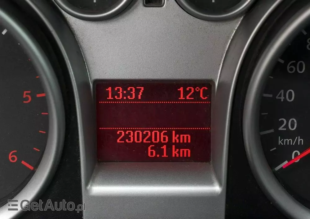 FORD Kuga 2.0 TDCi 2x4 Titanium