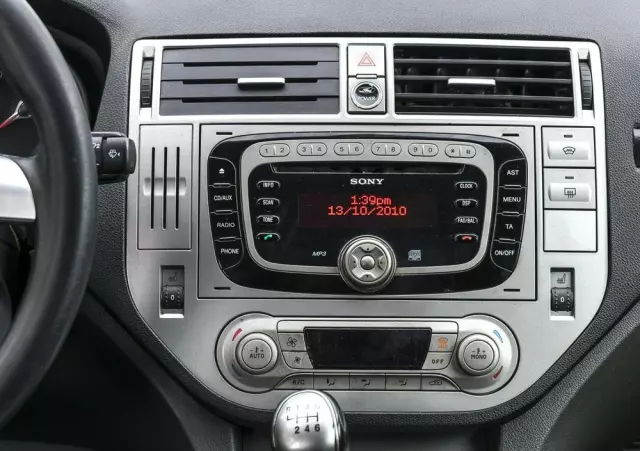 FORD Kuga 2.0 TDCi 2x4 Titanium